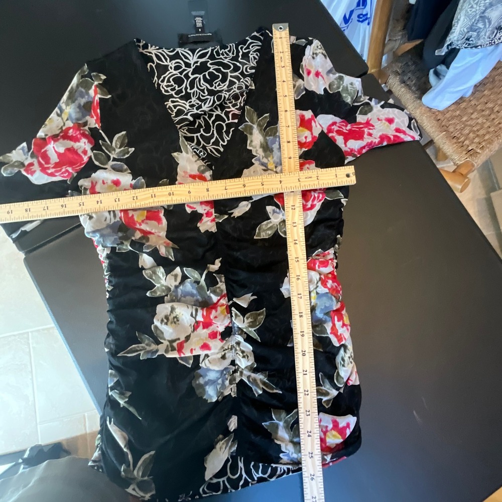 WHBM Black Floral Ruched V Neck 3/4 Sleeve Top Women's Fashion Blouse Reversible - Picture 10 of 11